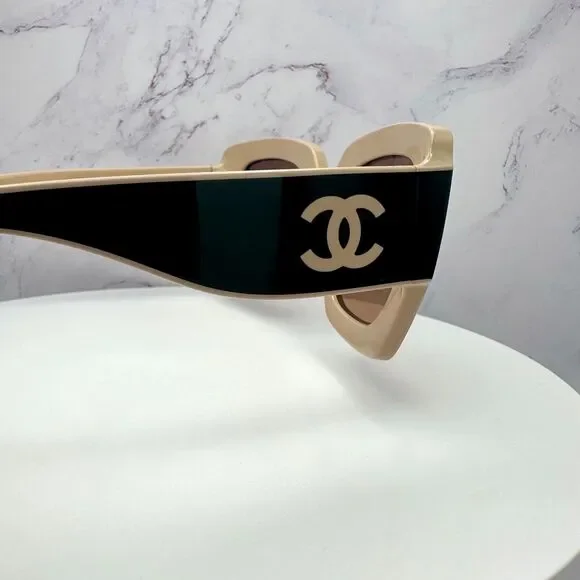 New CHANEL Sunglasses - Picture 16 of 16